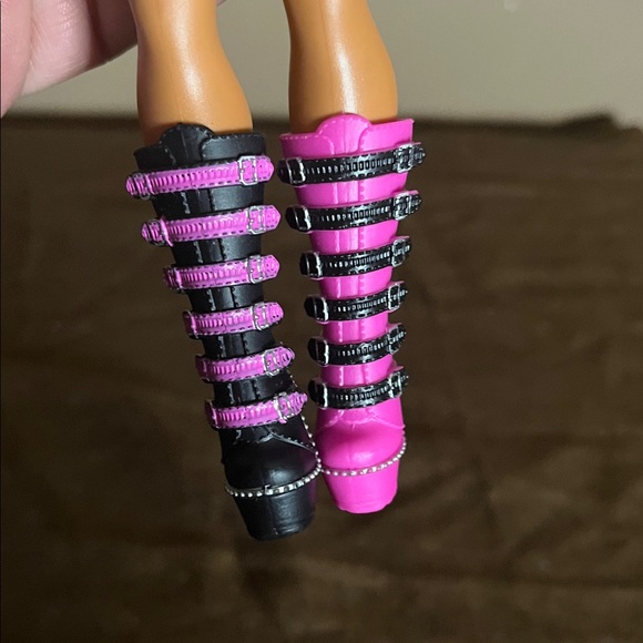 LOL surprise doll grown up band chick - Picture 4 of 4